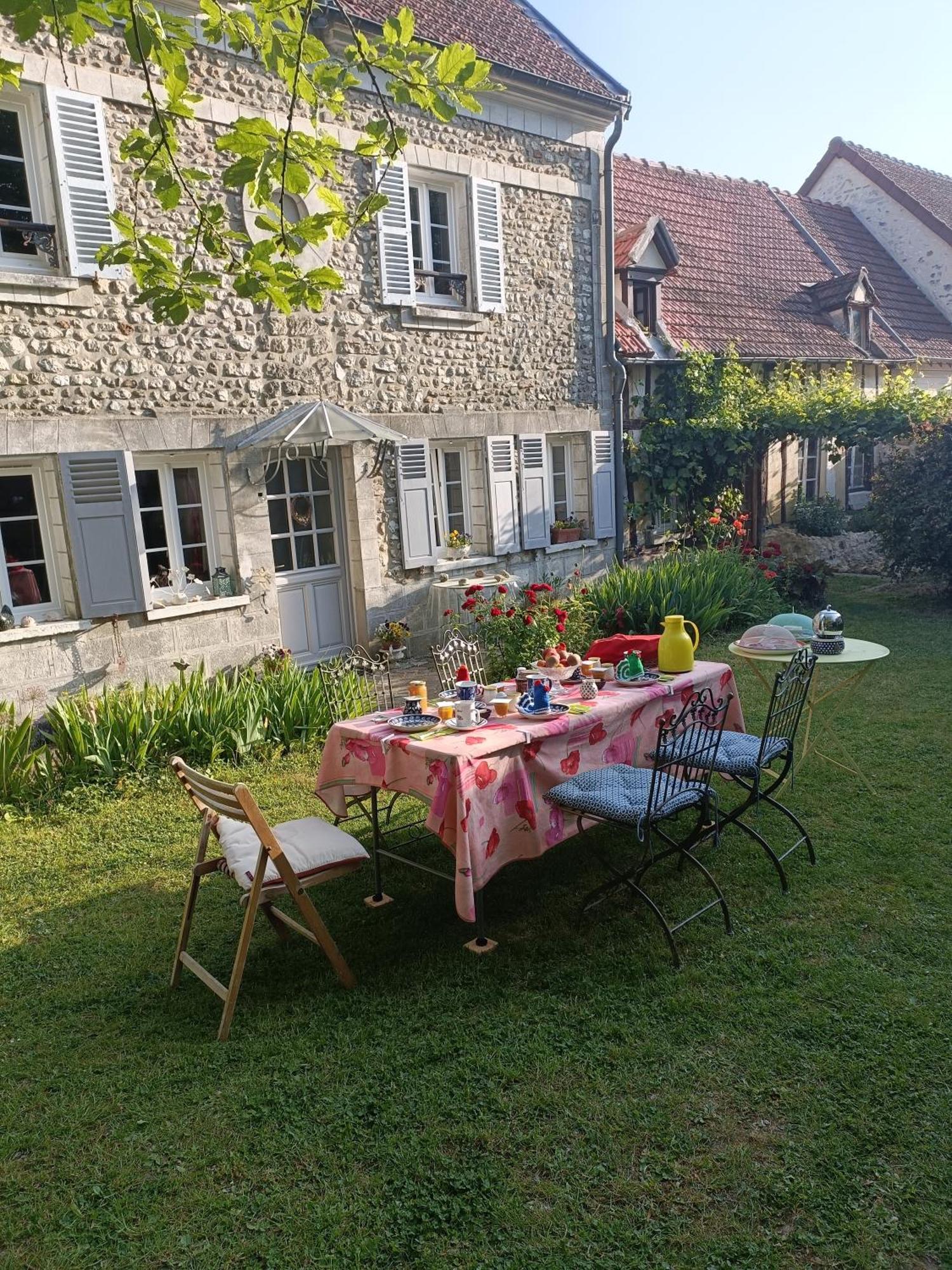 Avenue Du Chateau Saint-Just  Eksteriør bilde